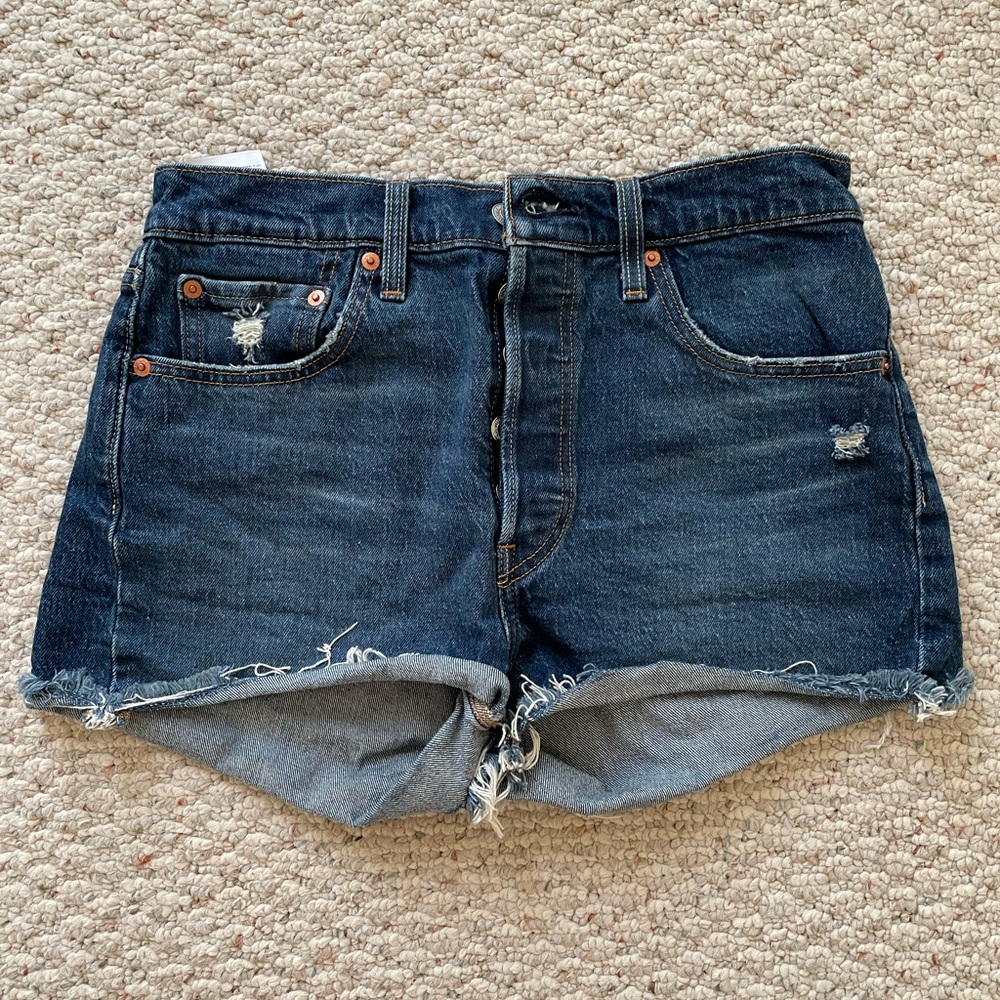 Levi’s 501 Shorts Size 28
